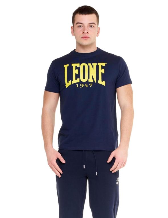 Man t-shirt short sleeves...