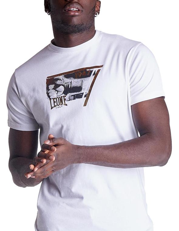 Man t-shirt short sleeves...