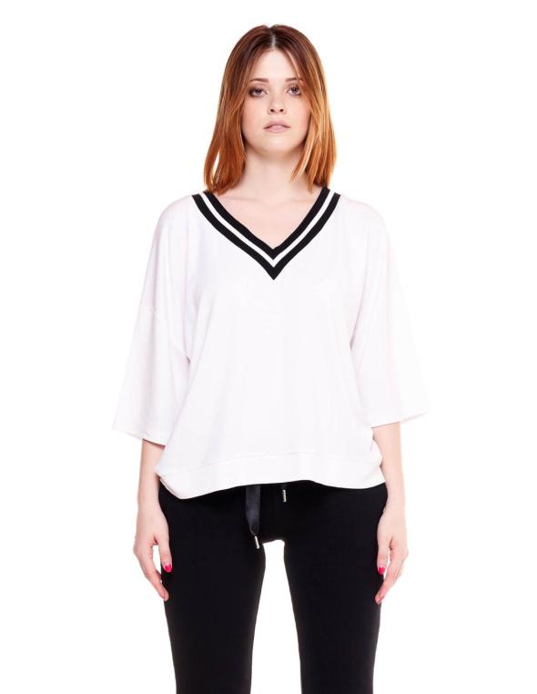 Woman V collar Black Boring 2