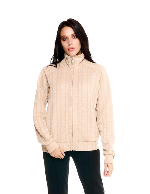 Woman high collar bonded...