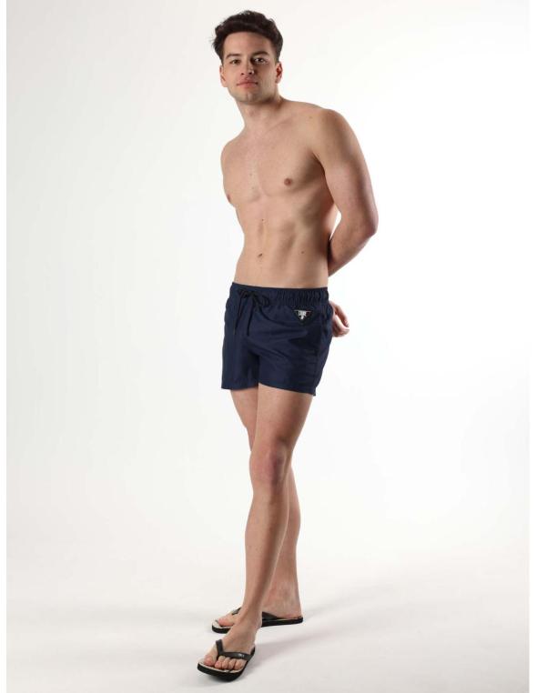Man beach short