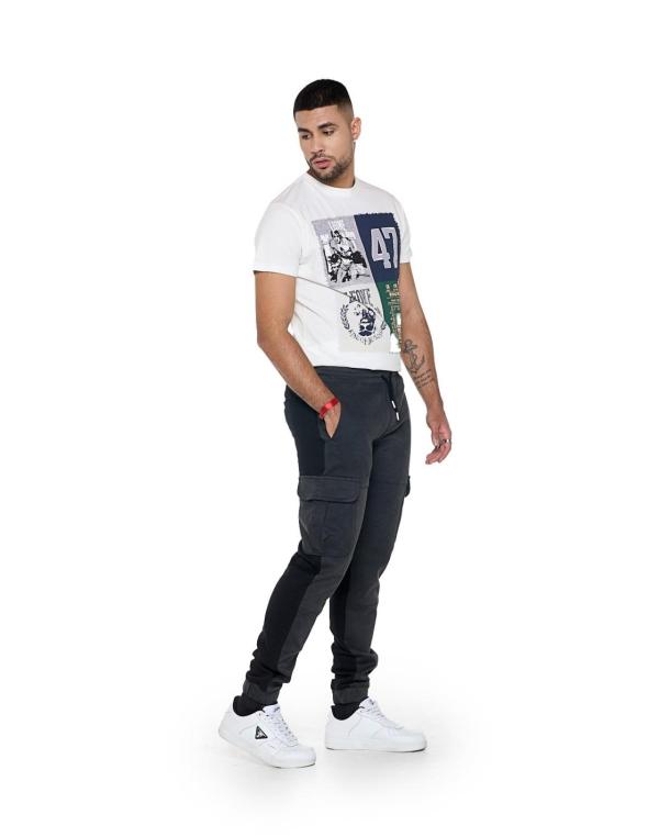 Man cargo sweatpants... 2