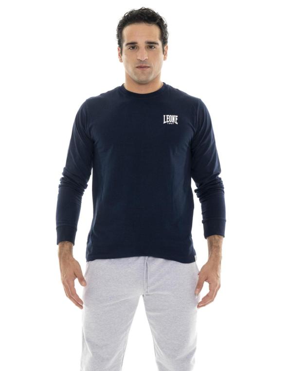 Man t-shirt long sleeves...