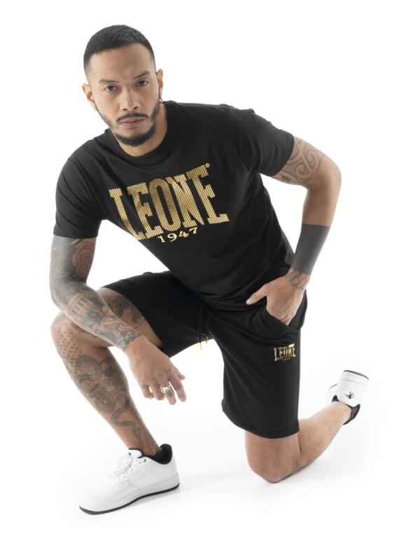 Man t-shirt short sleeves...
