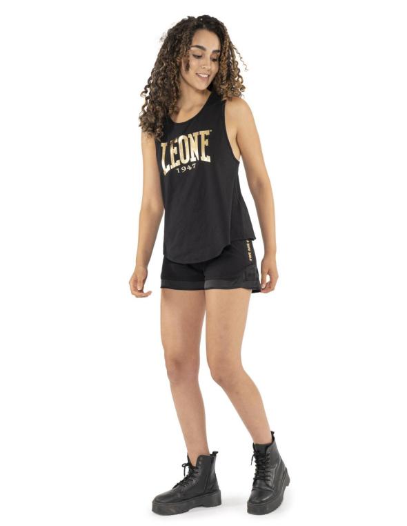 Woman shorts Gold