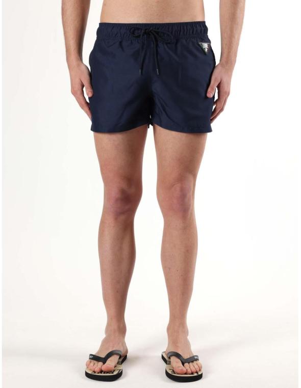 Man beach short