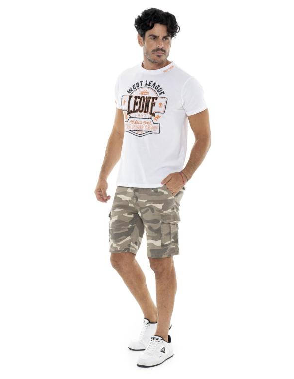 Man bermuda cargo pants...