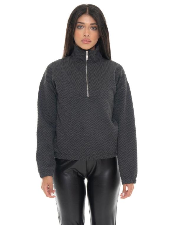 Woman high collar Glam Winter