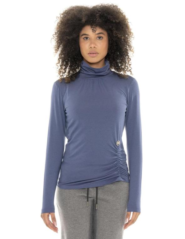 Woman t-shirt long sleeves...