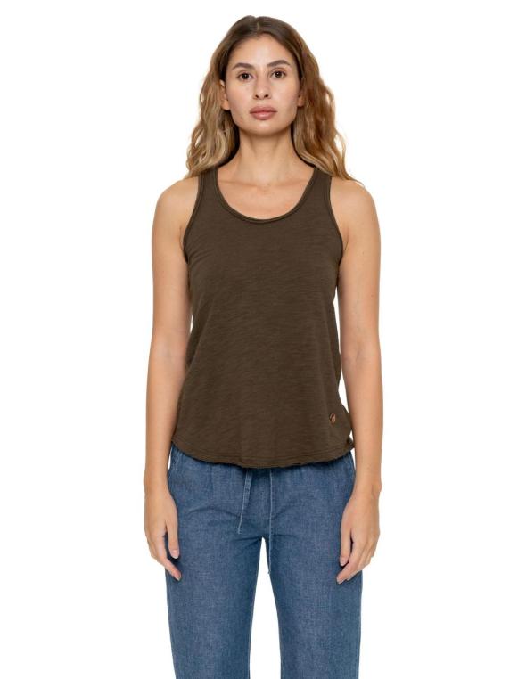 Woman sleeveless t-shirt...