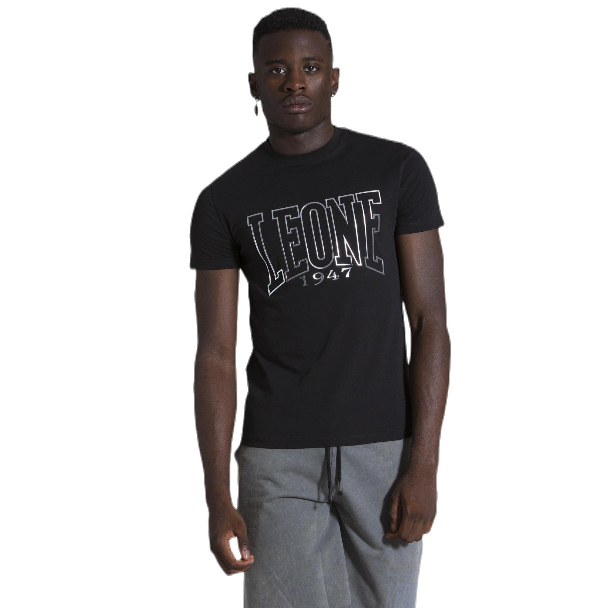 grey t shirt with shorts